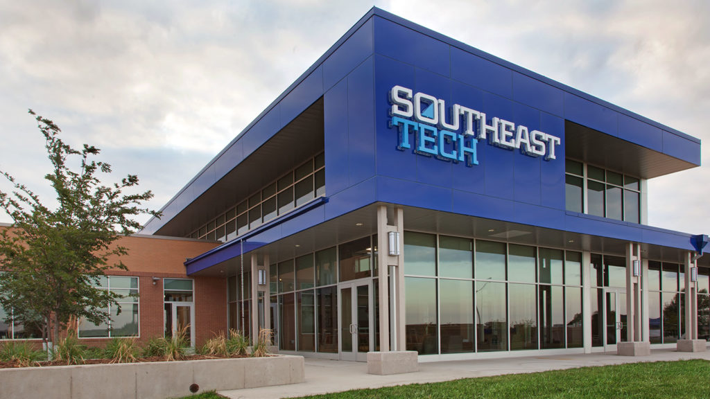 Southeast Tech New Learning Lab Student Hub Facility - Tsp